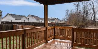 Pet Friendly Three Bedroom with Bonus! Gallery 17