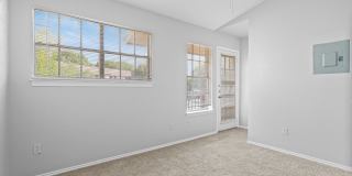 RIVER CROSSING TOWNHOME - 2BD -2.5BA - GREENBELT VIEW - WASHER/DRYER - RESERVED PARKING Gallery 24
