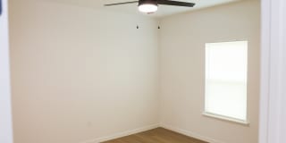 1525 South 19th Street Gallery 16