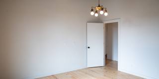 337 Broadway Street Gallery 12