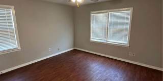 Cute 4 bedroom, 2 bath home with a carport and a big back yard! Gallery 7