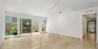 915 Miramar Gallery 7