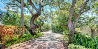 8200 Lakeshore Drive unit: 5070 Gallery 56