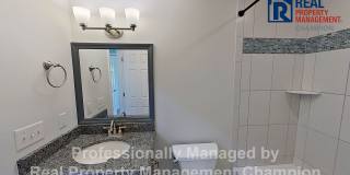 Beautiful Upper-Level Condo with Convenient Mid-Town Location Gallery 16