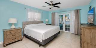 11215 3rd Street East Gallery 13