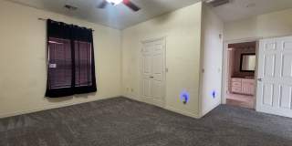 4413 NW Wolf Creek Blvd - HOT NEW LISTING! Gallery 8