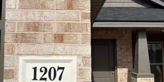 1207 Cottonwood Avenue Gallery 1