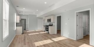 1973 E Grand Unit A Boulevard Gallery 7