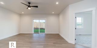 East Medford Cedar Links Living Gallery 23