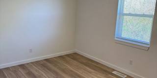 615 East Bain Street Gallery 9