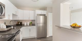 Glenlake Village Apartments Gallery 9