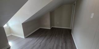 4 Bedroom, 2 Bathroom House in the South Side! Gallery 16