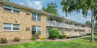 Modern Living: Experience Our Remodeled Apartment behind Hilldale Mall Gallery 39