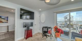 9406 Amherst Ave Gallery 10