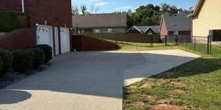 **Summer Ending BUT This Home is HOT** Gallery 4