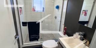Charming 3 Bedroom-No Broker Fee Gallery 8
