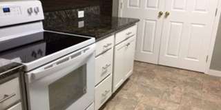 Cute and Upgraded Condo in Redmond! Gallery 6