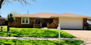 Spacious 3 Bedroom with Office Gallery 1