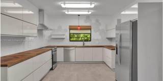 118 E 3rd Ct Gallery 10