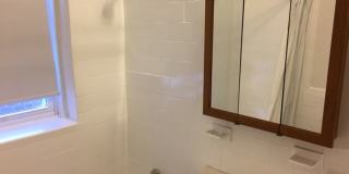 Nice 2 bed in Brookline Gallery 17