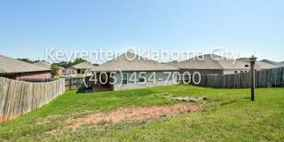 Beautiful 3-Bedroom Home with Easy Access to I-35 & I-240 Gallery 29
