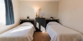 2322 E MILLBRAE Court Gallery 38