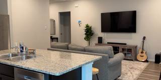 3-bedroom 2-bathroom house! Gallery 8