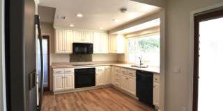 27972 Gallina Gallery 6