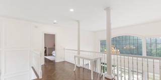Luxury Furnished Home Gallery 36