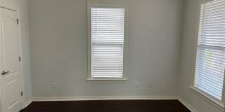 1403 NE Benjamin Greens Gallery 4