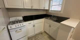 1624 Holman St Gallery 14