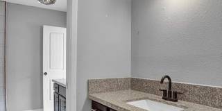 3709 ROSLYN Drive Gallery 21