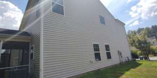 Room in 4 Bedroom Home at Genlee Dr Gallery 19