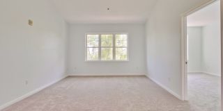 Excellent 2 Bed 2 Bath Condo - Completely Remodeled! Gallery 5