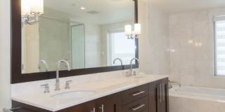 650 Bellevue Way NE Gallery 23