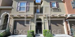 Spacious 3/2.5 Located In Communication Hills, With Two 1 Car Garages, W/D & Large Master Retreat Gallery 1