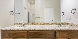 3BR / 2BA Duplex in Hewitt, Texas | Midway ISD Gallery 21