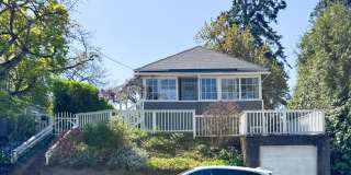 5Bd/2Ba Seattle Home 5Bd/2Ba Seattle Home Gallery 1