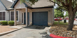 Houston Street Townhomes Gallery 13