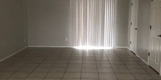 2 Bed 1.5 Bath Condo North Phoenix Gallery 1