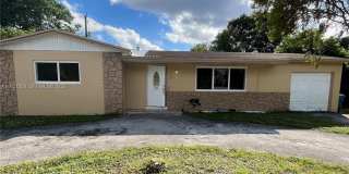 150 NE 173rd St Gallery 1