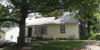 4BR 2BA - Walk to campus!  Available August 1 2027 Gallery 1