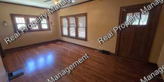 Charming Three Bedroom Ranch Gallery 3