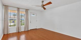 2240 NE Rustic Way Gallery 1