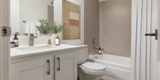 The Docks at Redmond Lakeview Gallery 38