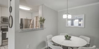 Vista Commons Apartment Homes Gallery 14