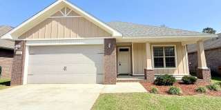 3-Bedroom Home - Parkwood Commons Gallery 1
