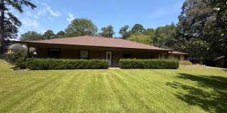 Remodeled 3 Bedroom Home in Keithville Gallery 1