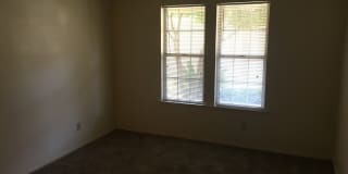 Beautifully Updated 2 Bed 2 Bath Gallery 11
