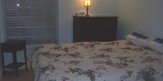 2/1 in gated community, available now! Gallery 8